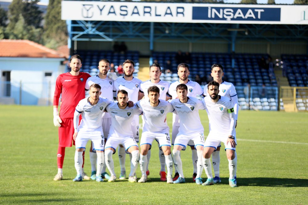 Karacabey Belediyespor evinde mağlup!
