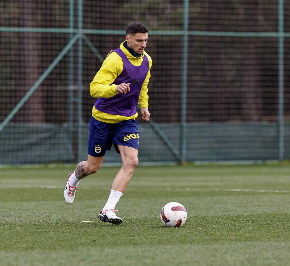 Krunic ilk kez takımla çalıştı