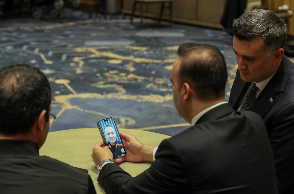 Bakan Kacır, Gezeravcı ile görüntülü görüştü; NASA'dan onay alındı