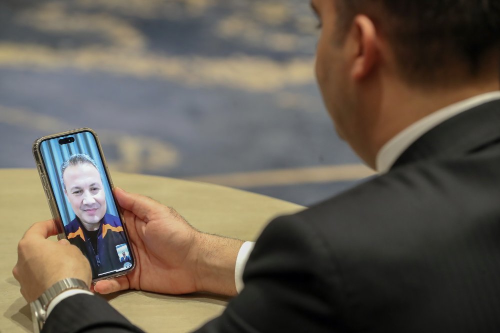 Bakan Kacır, Gezeravcı ile görüntülü görüştü; NASA'dan onay alındı