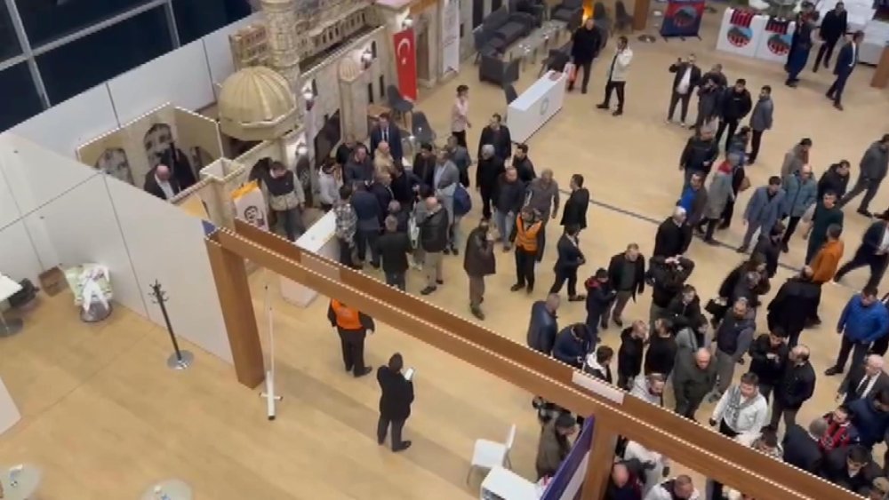 Mardin Tanıtım Günleri'nde iş insanına saldıran kişi böyle kaçtı!