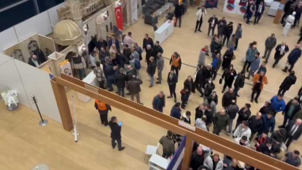 Mardin Tanıtım Günleri'nde iş insanına saldıran kişi böyle kaçtı!