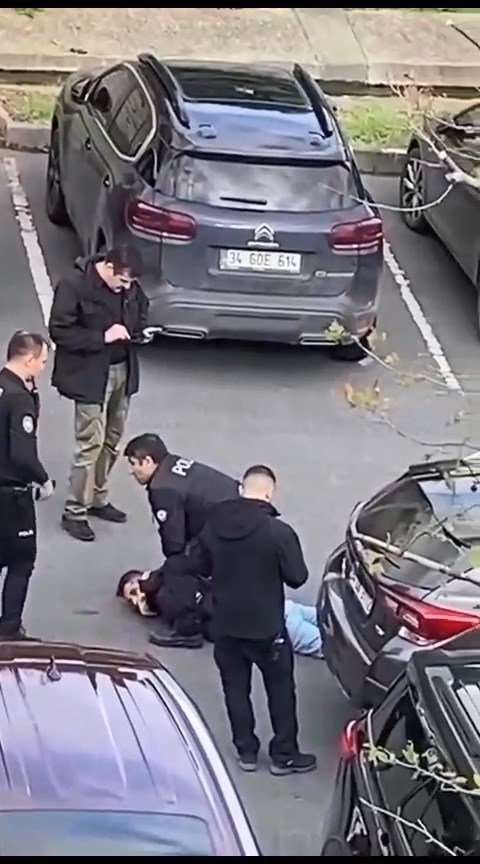 ABD İstanbul Başkonsolosluğu'nda hareketli dakikalar