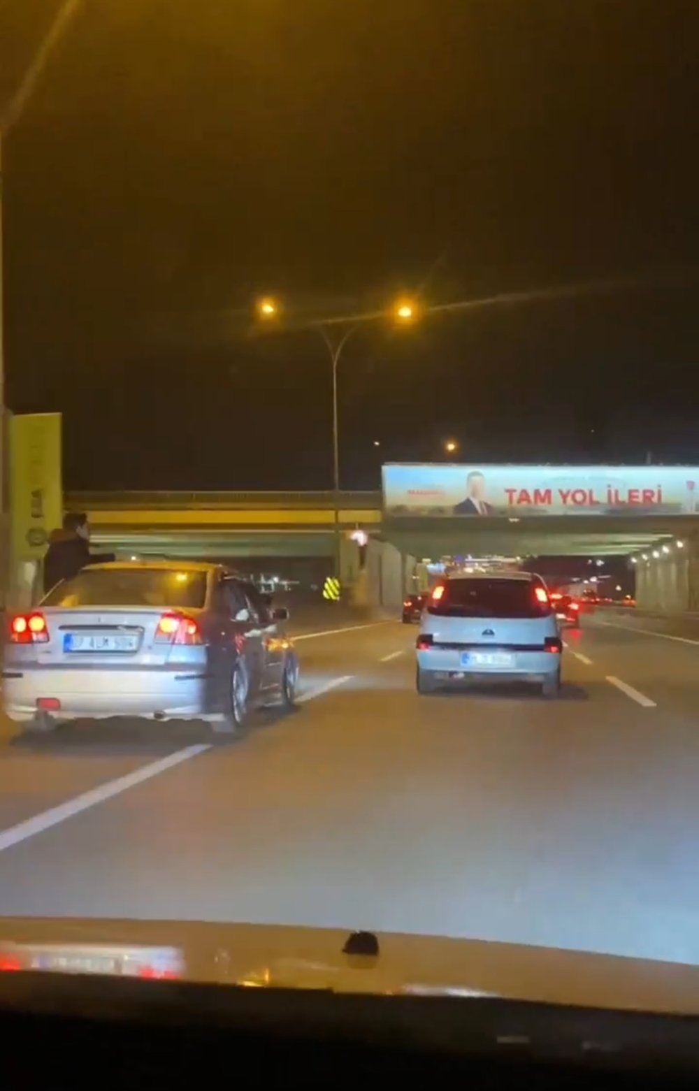 Makas atarak ilerleyen trafik magandalarına ceza yağdı