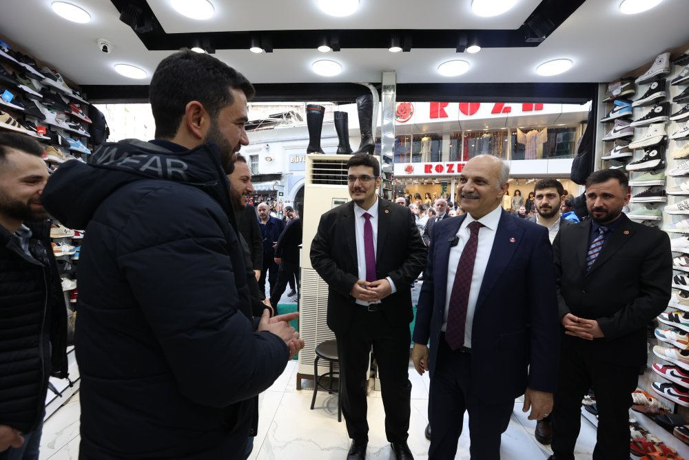 İBB adayından İstanbul'a 35 bin taksi vaadi!