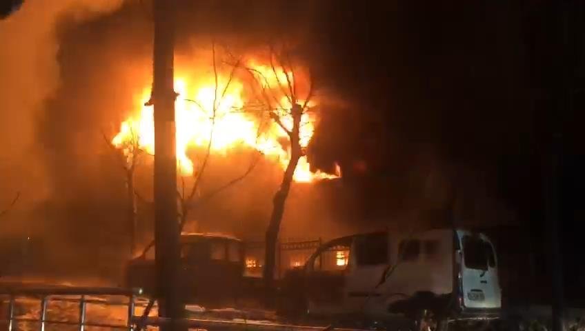 Tekstil atölyesinde büyük yangın!