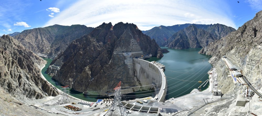 Baraj sularının çekilmesiyle ortaya çıktı: Dipten tarih çıktı