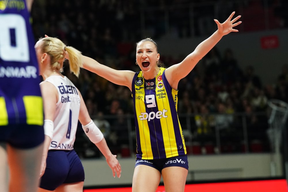 Fenerbahçe Opet Şampiyonlar Ligi'nde yarı finalde