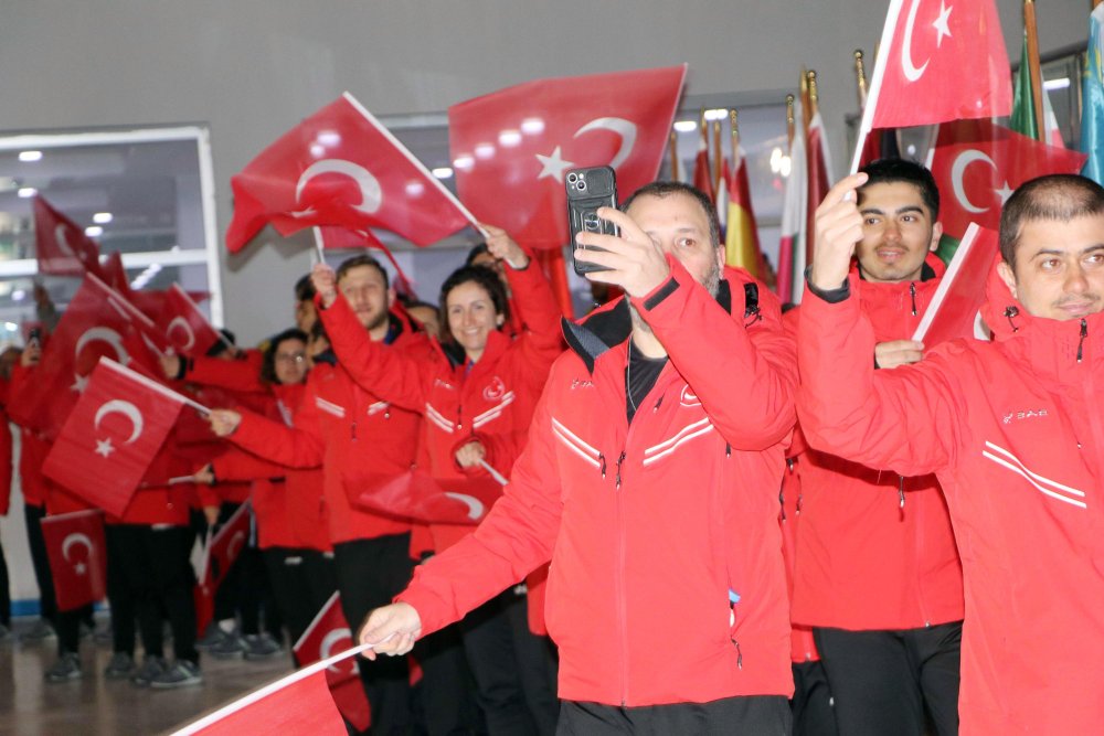 İşitme Engelliler Kış Olimpiyatları’na mehterli başlangıç