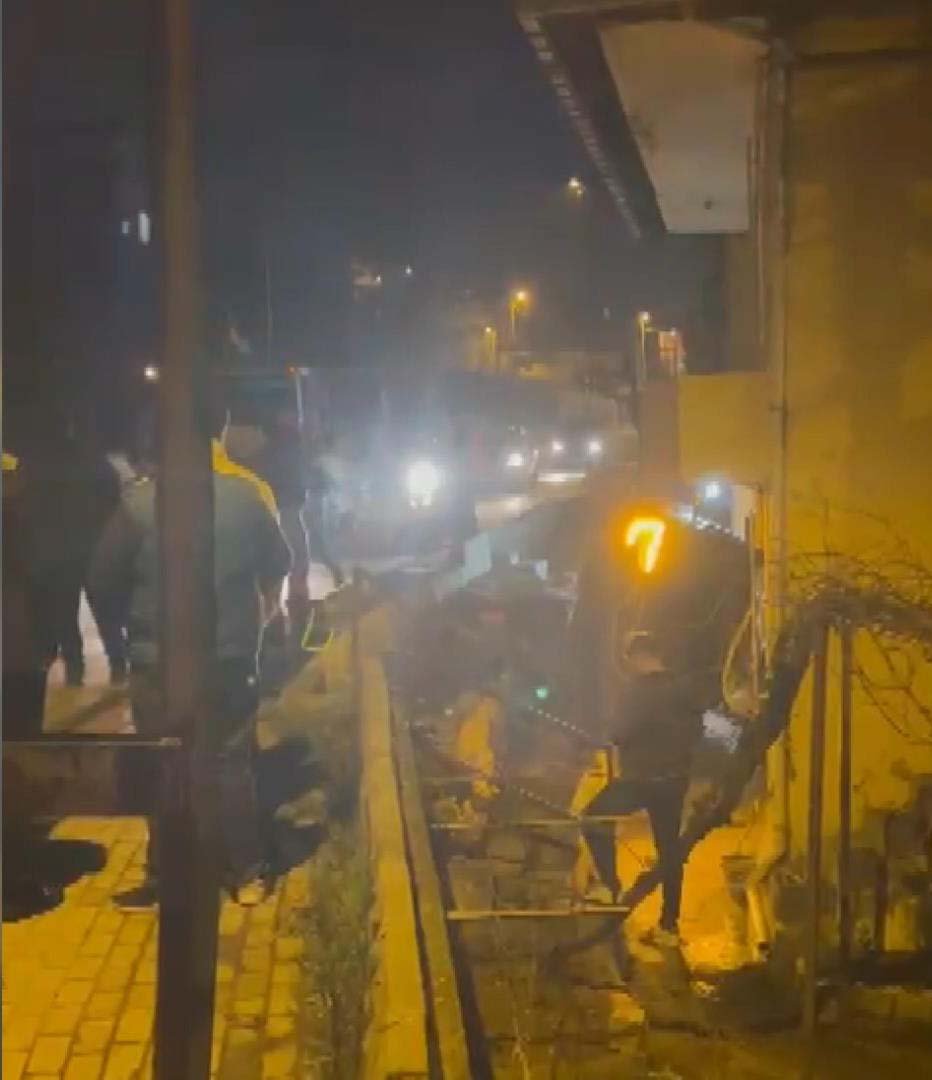 Denetimden kaçtı, apartman boşluğuna düştü!