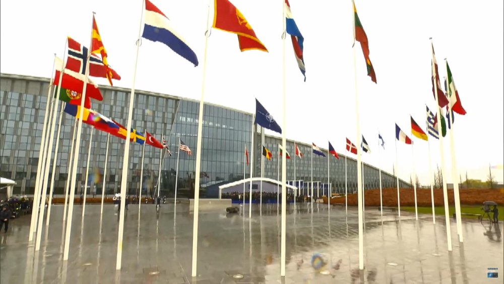 İsveç, NATO’ya resmen katıldı