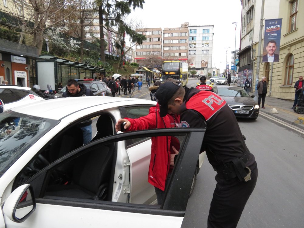 İstanbul'da helikopter destekli 'Huzur İstanbul' denetimi