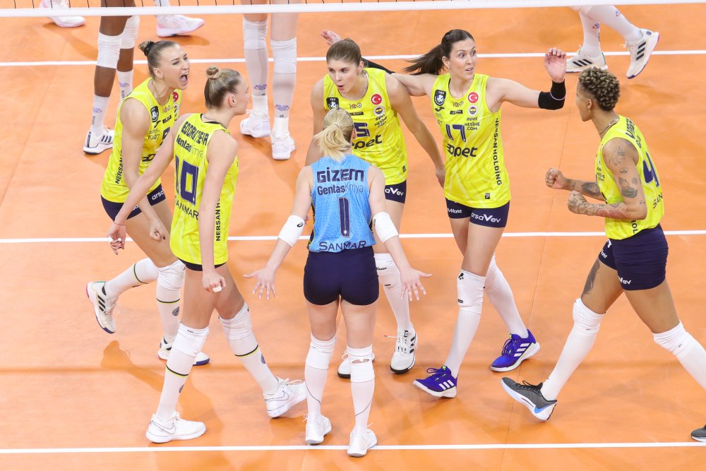 Fenerbahçe Opet kötü başladı