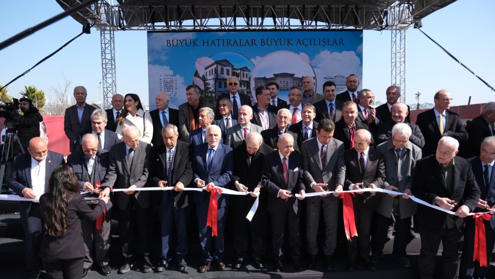 İmamoğlu: Sefaköy-Beylikdüzü metro hattı 18 aydır bir imza bekliyor