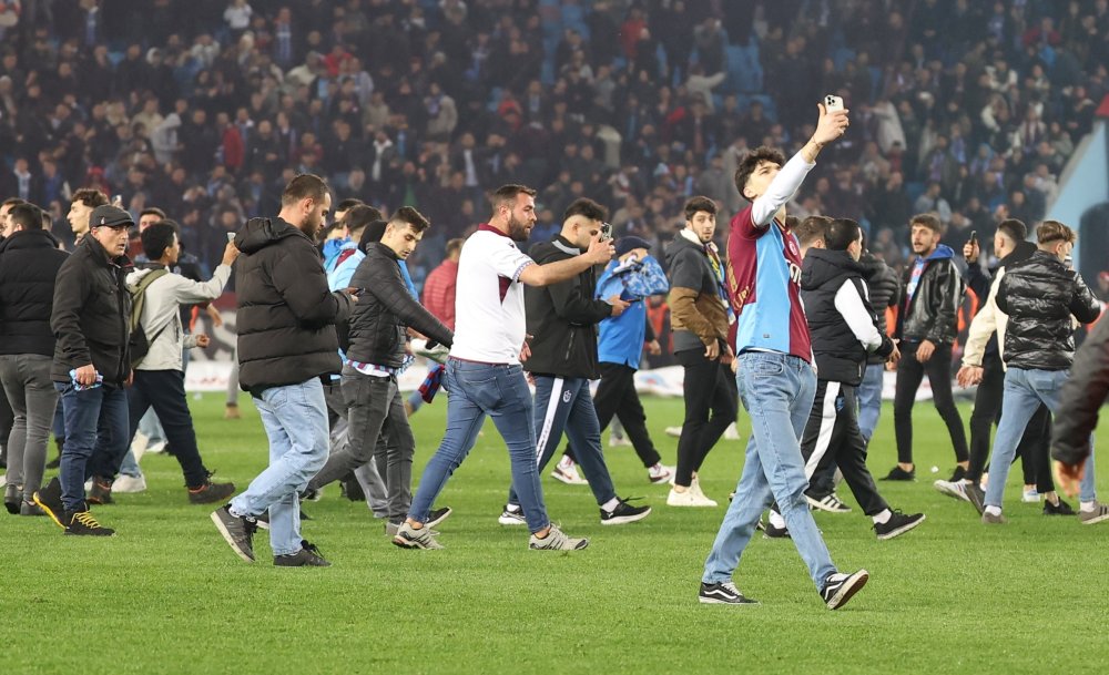 Olaylı maça yerel gazeteler nasıl gördü? 'Meler böyle istedi'