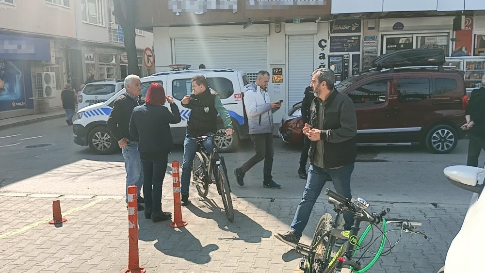 Kar payı vaadiyle müşterilerin dolandırıp kaçan 2 kuyumcu yakalandı