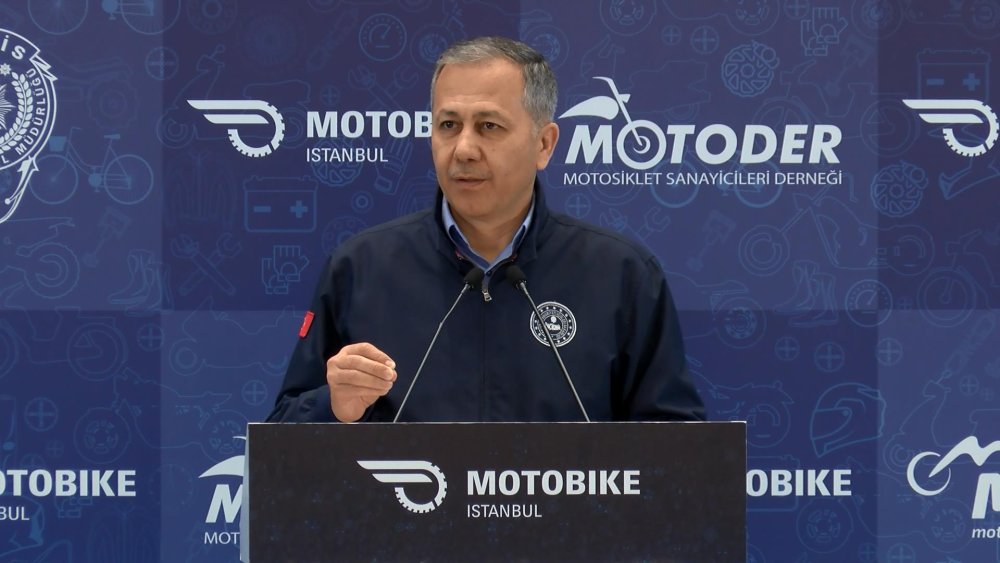 Motosiklete binen Ali Yerlikaya, kaza istatistiğini açıkladı