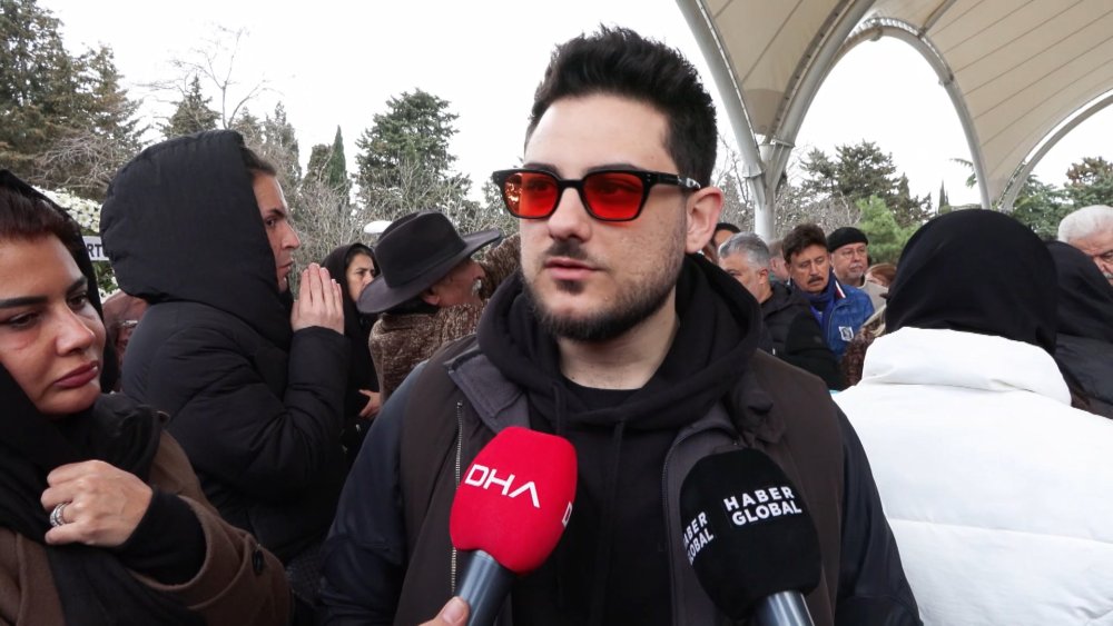 Bahar Öztan'a veda: Türk sinemasının 'Gamzeli güzeli' son yolculuğuna uğurlandı