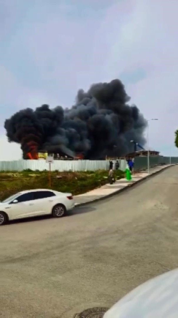 İnşaat alanında yangın çıktı!