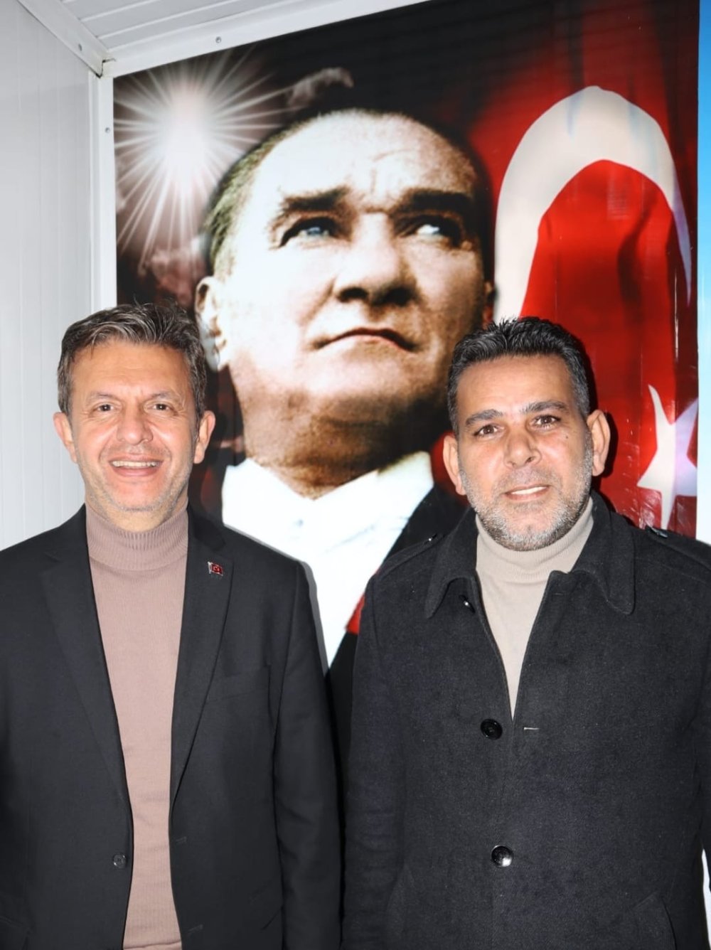 Antakya'da bir aday CHP lehine çekildi