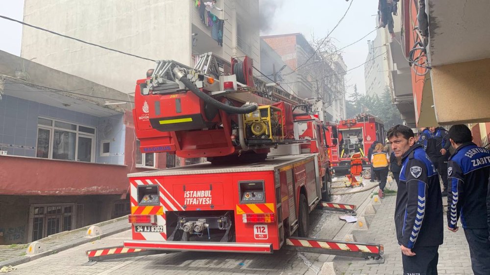 Esenyurt'ta korkutan yangın!