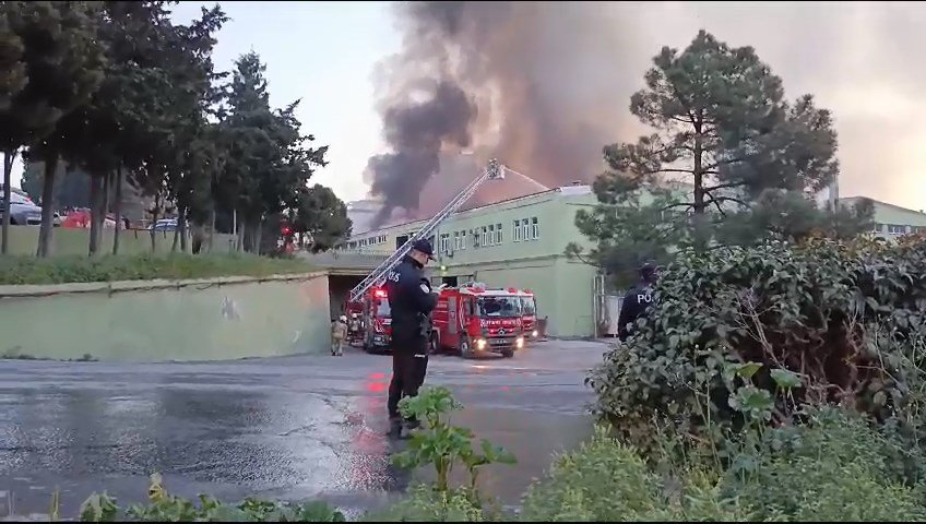 Fabrikada korkutan yangın!