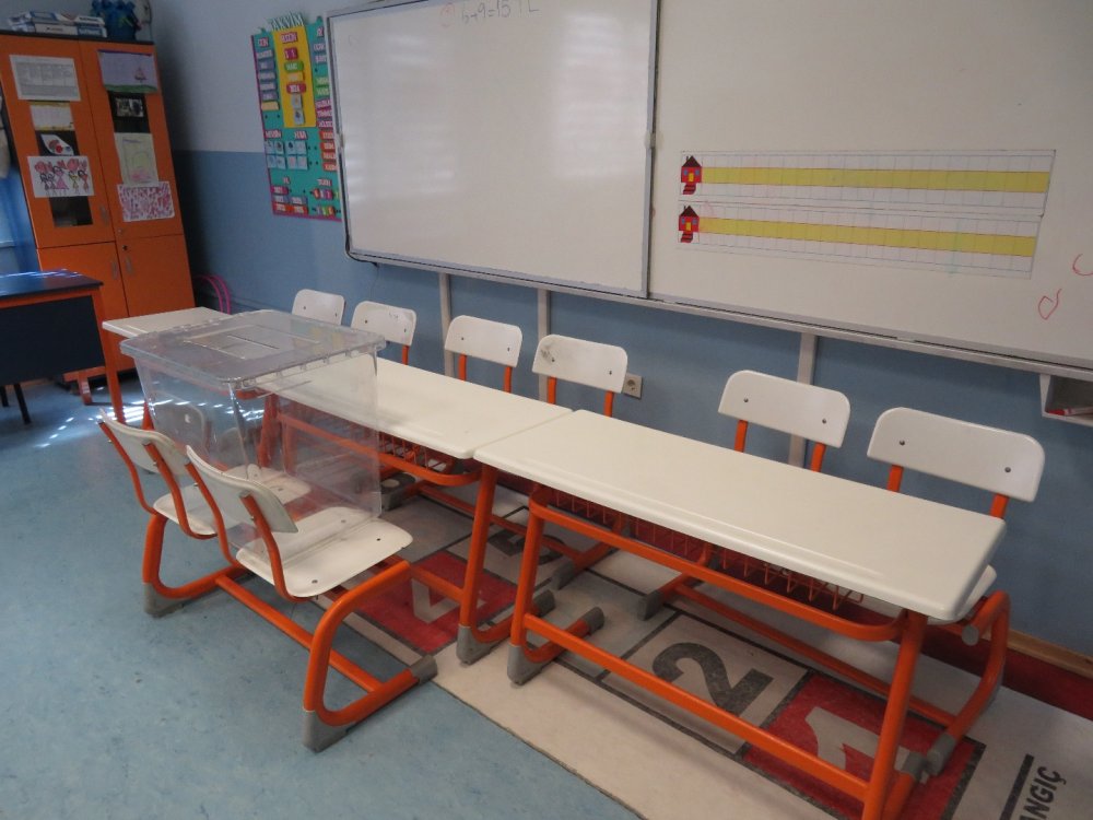 İstanbul'da seçim hazırlıkları tamamlandı: Sandıklar kuruldu