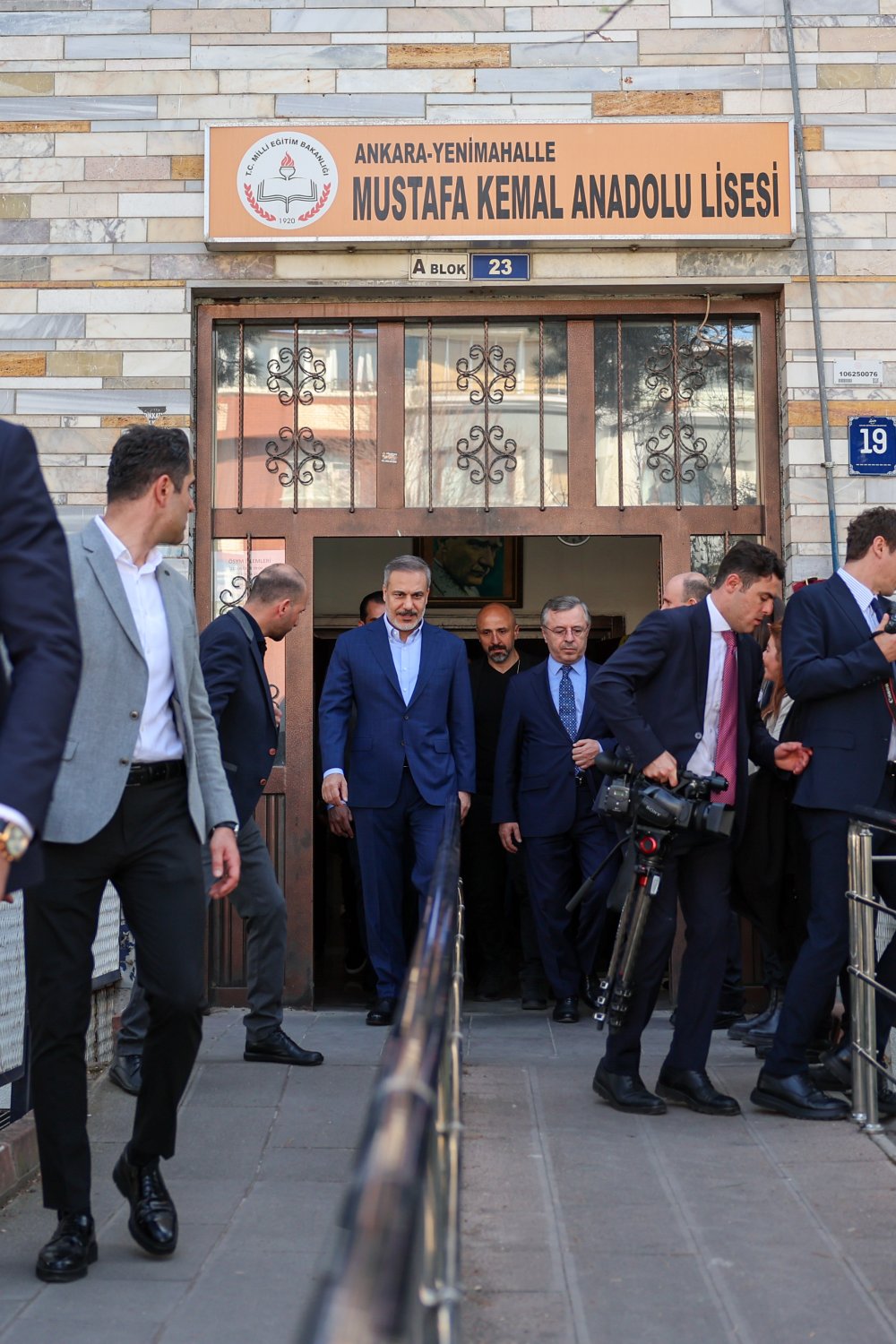 Hakan Fidan oyunu kullandı