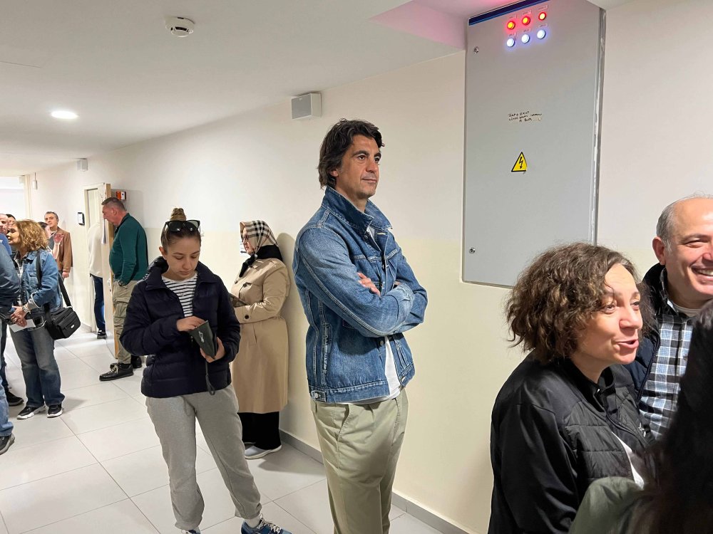 Ünlüler sandık başında!