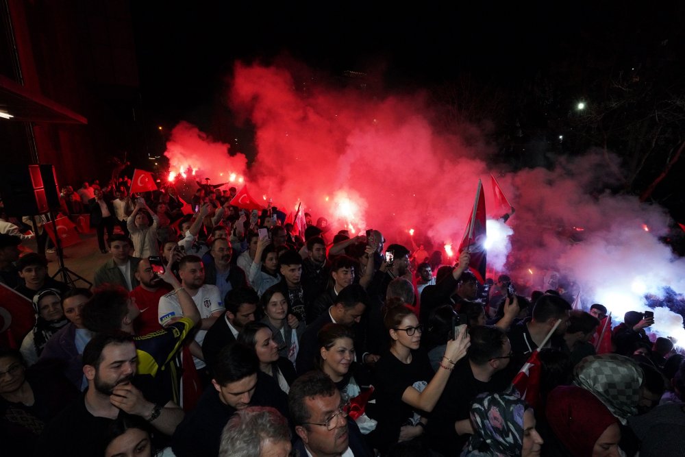 Beylikdüzü’nde yeniden seçilen Çalık: Atatürk'ün yolundan asla ayrılmayacağız