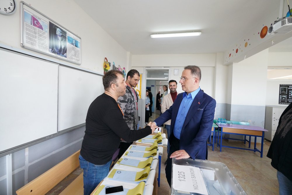 Beylikdüzü’nde yeniden seçilen Çalık: Atatürk'ün yolundan asla ayrılmayacağız