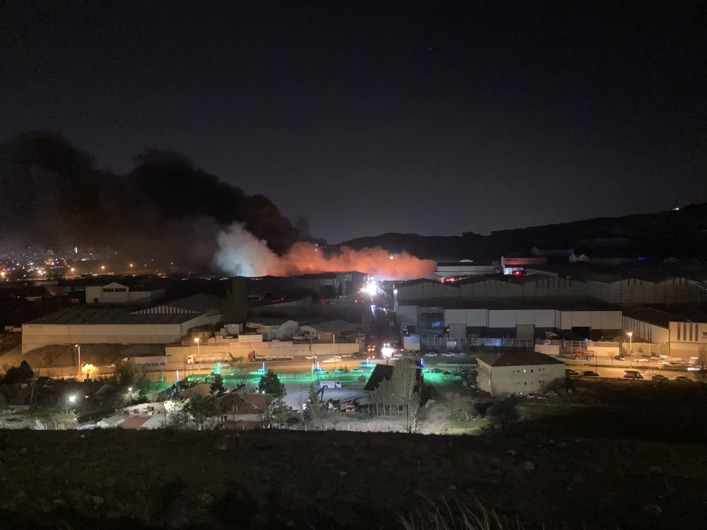 Ankara'daki yangın söndürülemiyor! Diğer fabrikalara da sıçradı...