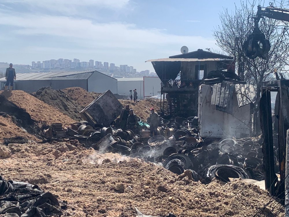 16 saat sonra söndürülen yangının çıkış nedeni belli oldu: Yabancı uyruklu 5 kişi gözaltında