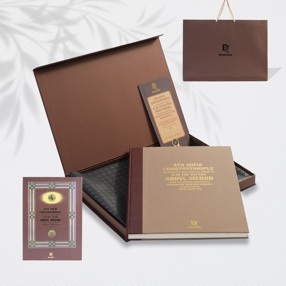 ‘Ayasofya’nın tarihi kitaplaştırıldı