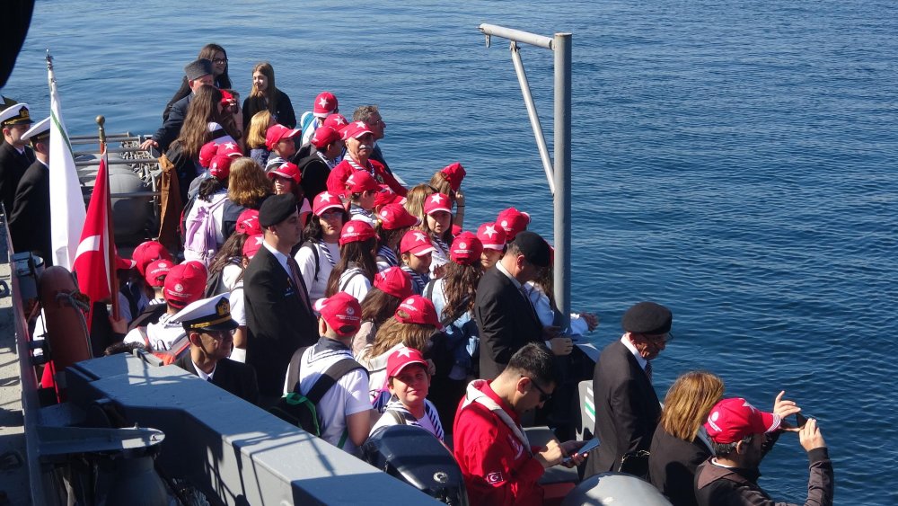 Dumlupınar Denizaltısı şehitleri anıldı