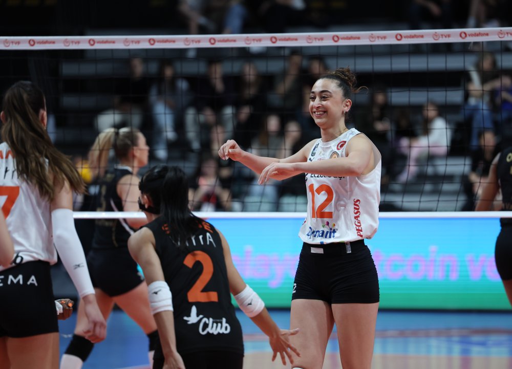 Sultanlar Ligi’nde finalin adı: Fenerbahçe Opet – Eczacıbaşı Dynavit