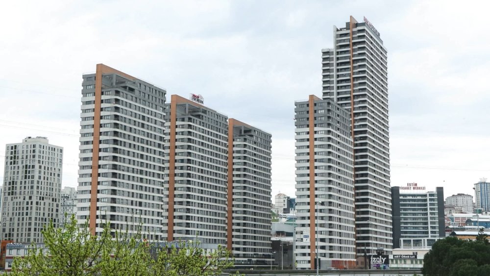 Rezidansın 30. katından düşen genç kızın şüpheli ölümü: 2 gözaltı