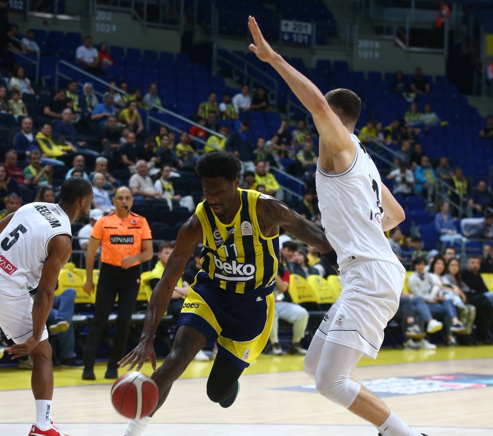 Potadaki derbinin kazananı Fenerbahçe Beko