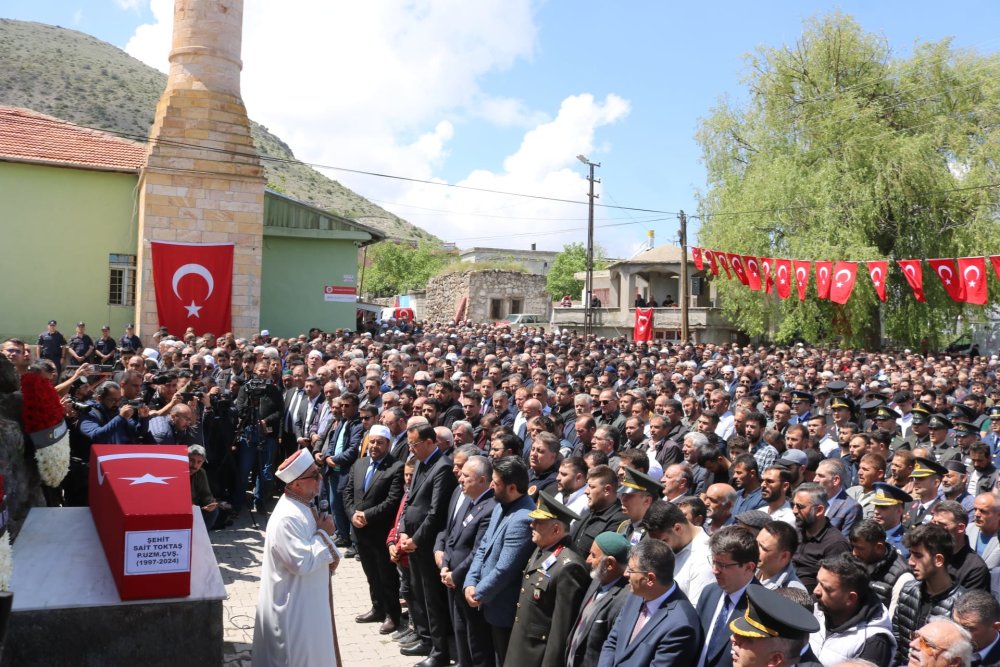 Şehit uzman çavuşa acı veda: Son yolculuğuna uğurlandı