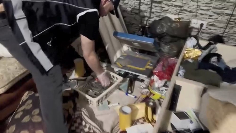 İstanbul'da sahte belge şebekesine operasyon: Yabancı uyruklu 4 kişi yakalandı