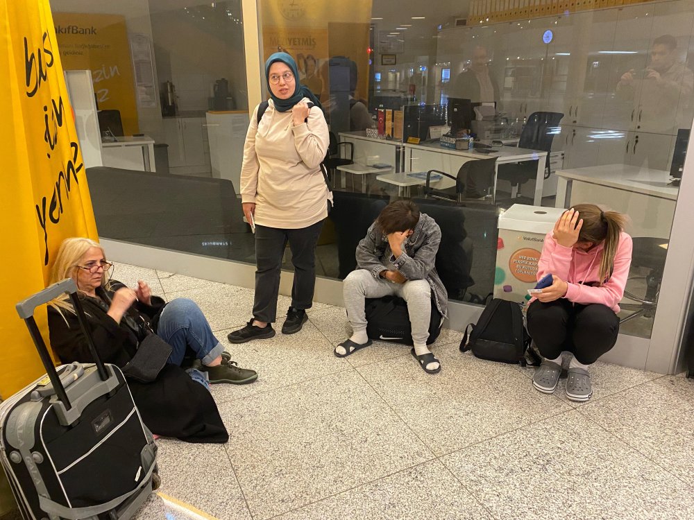 Ankara- Erzincan uçağında bomba alarmı: Yolcular tahliye edildi