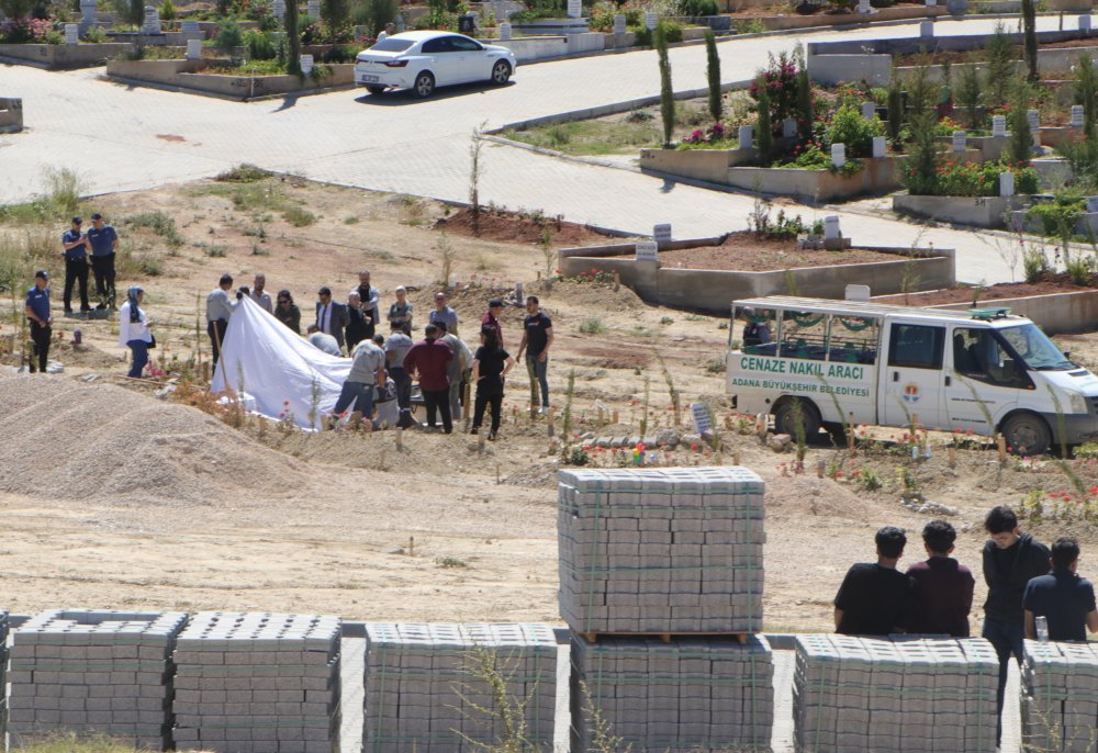 Sosyal medya fenomenini sevgilisi mi öldürdü? Cenazesi yeniden otopsi için mezarından çıkarıldı