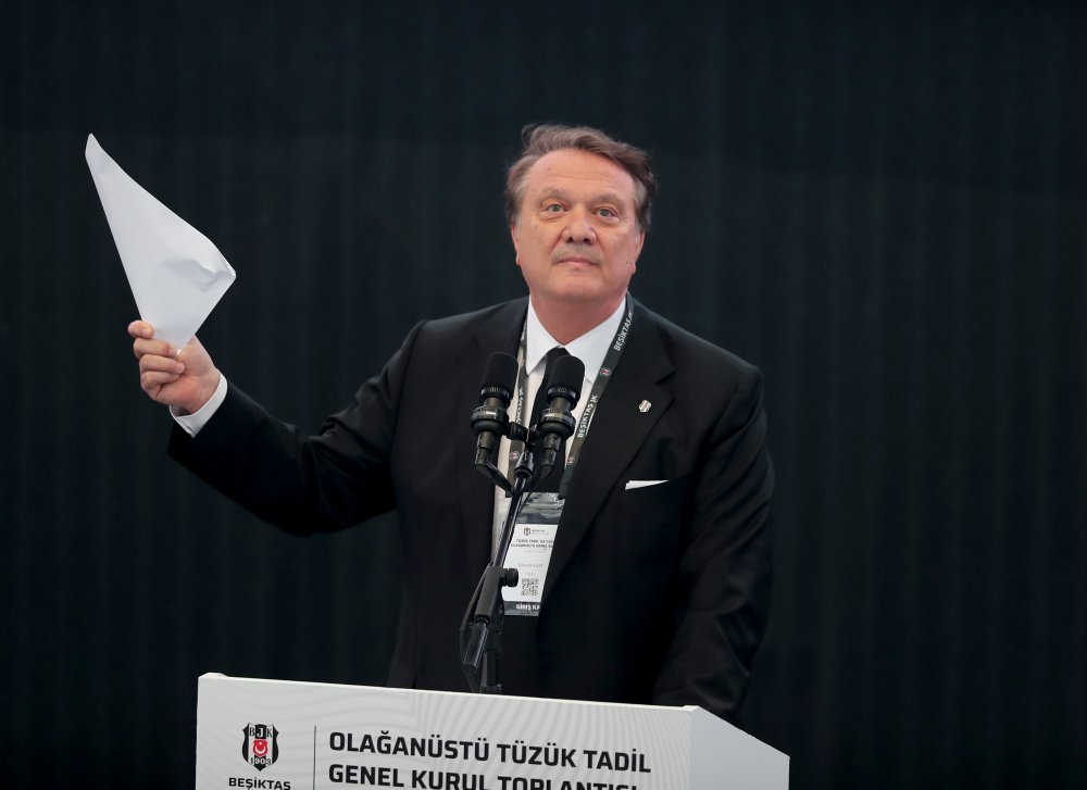 Beşiktaş Kulübü'nde Olağanüstü Tüzük Tadili Genel Kurulu başladı