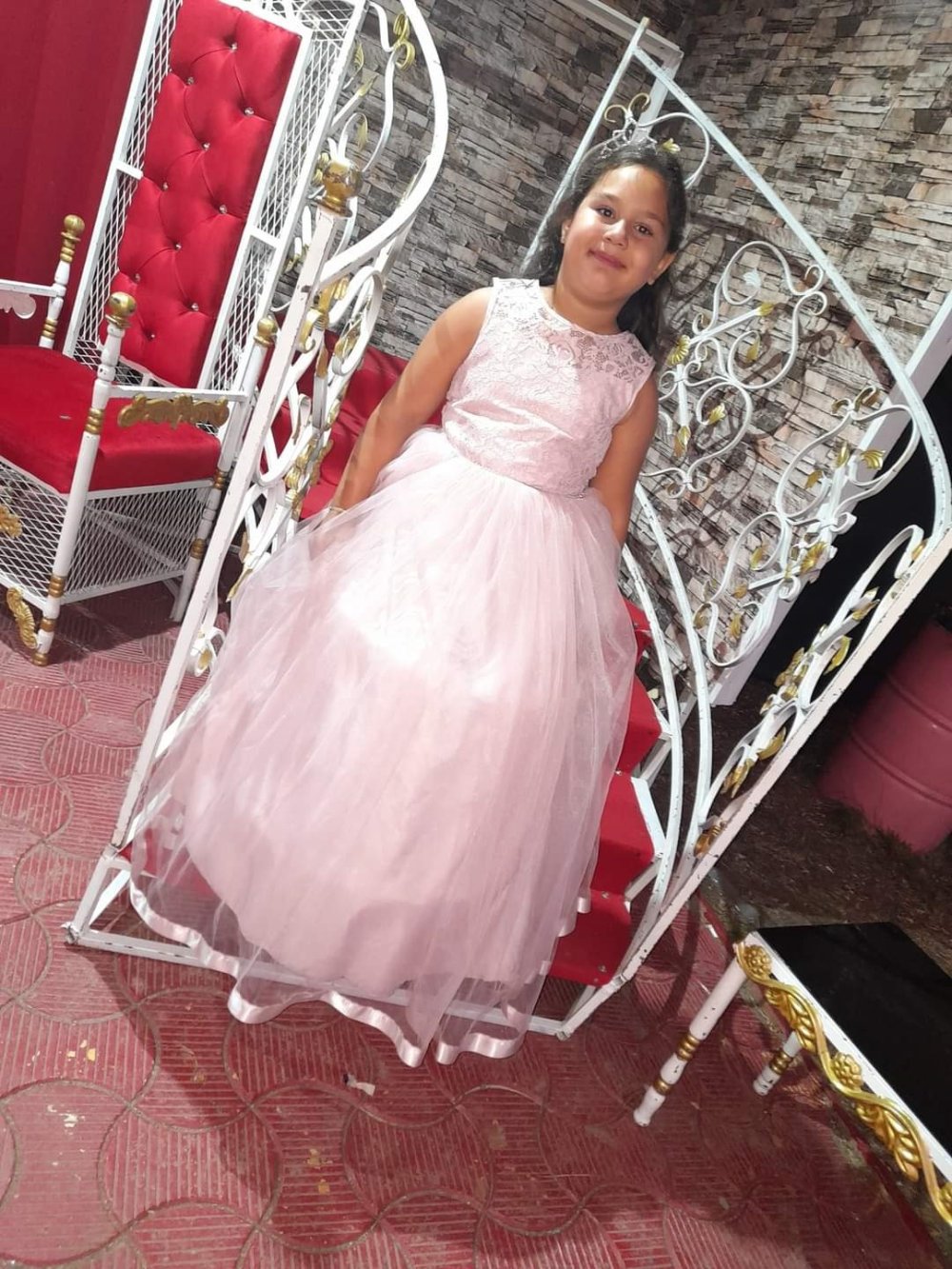 Küçük kızın feci ölümü! Okulda "hamburger yeme" yarışında boğuldu!