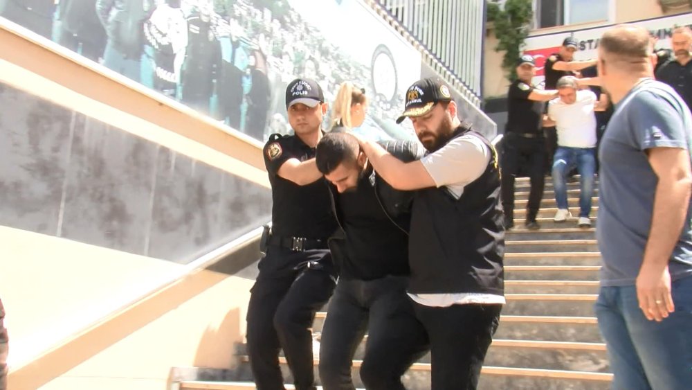 Üsküdar'da 3 kişinin öldüğü kavganın şüphelileri adliyeye sevk edildi