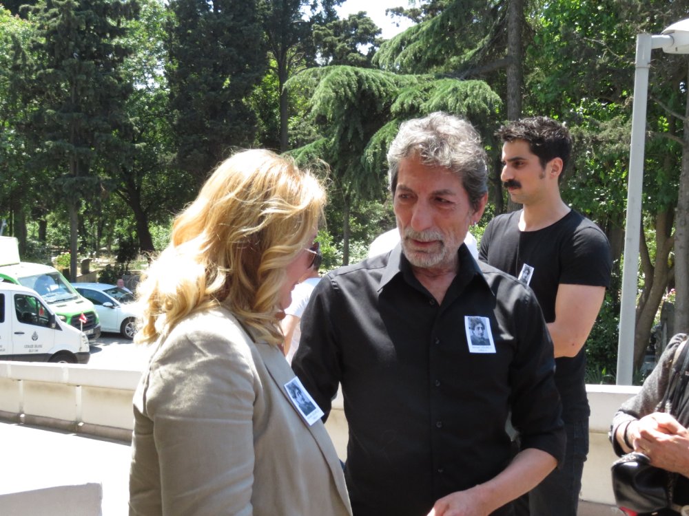 Usta Oyuncu Ahmet Uğurlu'ya veda: Sn yolculuğuna uğurlandı