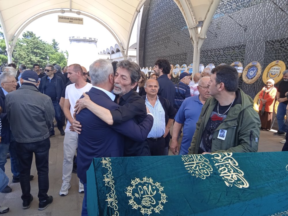 Usta Oyuncu Ahmet Uğurlu'ya veda: Sn yolculuğuna uğurlandı