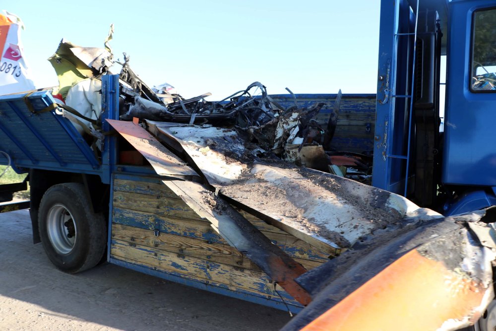 İki pilotun şehit olduğu kazanın görgü tanıkları anlattı: 'Cenazeler yanmasın diye mücadele ettik'