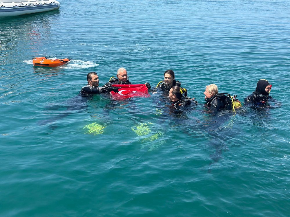 Saros’ta dip temizliği yapan dalgıçlar ‘amfora’ buldu