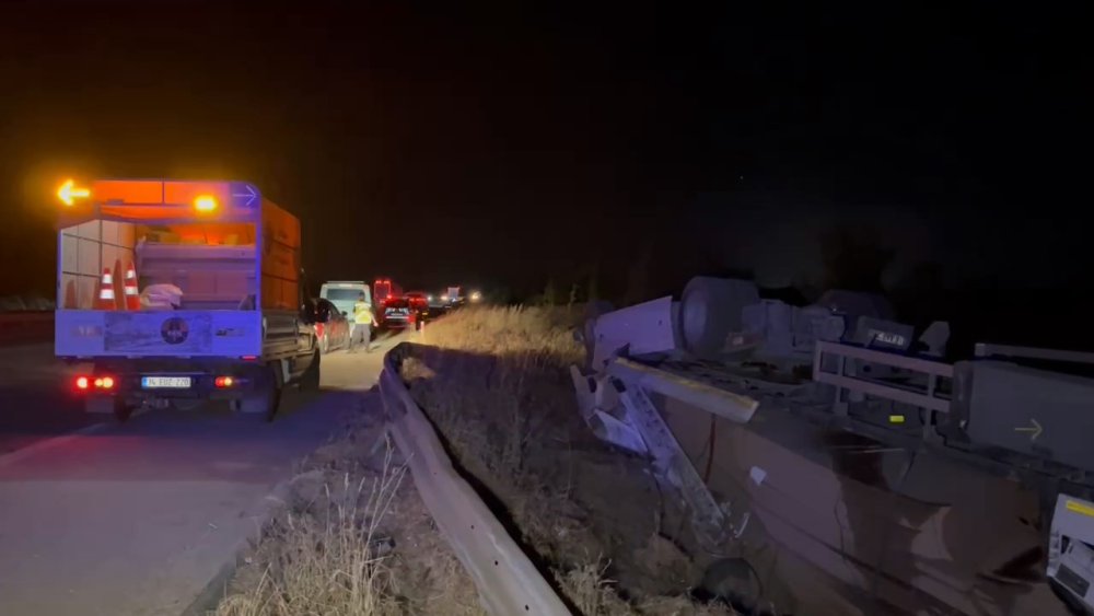 Silivri TEM'de zincirleme kaza: 5 yaralı